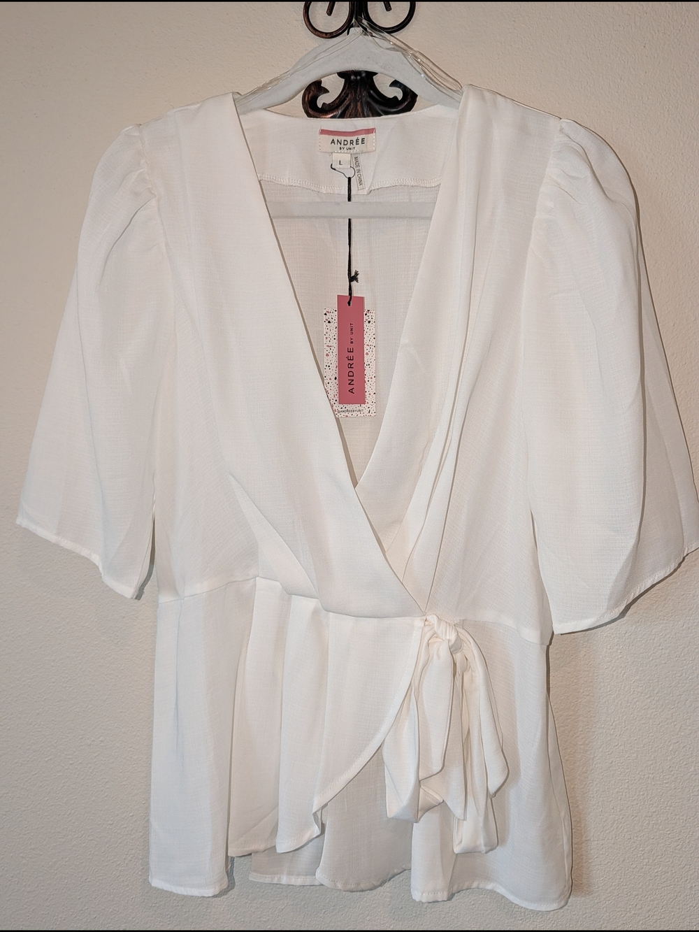 NWT: Andrée by Unit White Wrap Peplum Blouse – Large